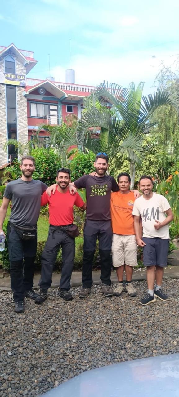Hotel New Elia Pokhara Kültér fotó